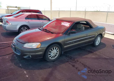 2001 Chrysler Sebring Lxi z USA, uszkodzony, nr VIN 1C3EL55U61N638770